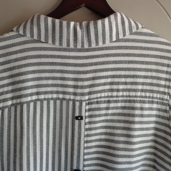 NWOT Soft Surroundings Striped Asymmetrical Tunic L Black/White Button Closure - Picture 5 of 16